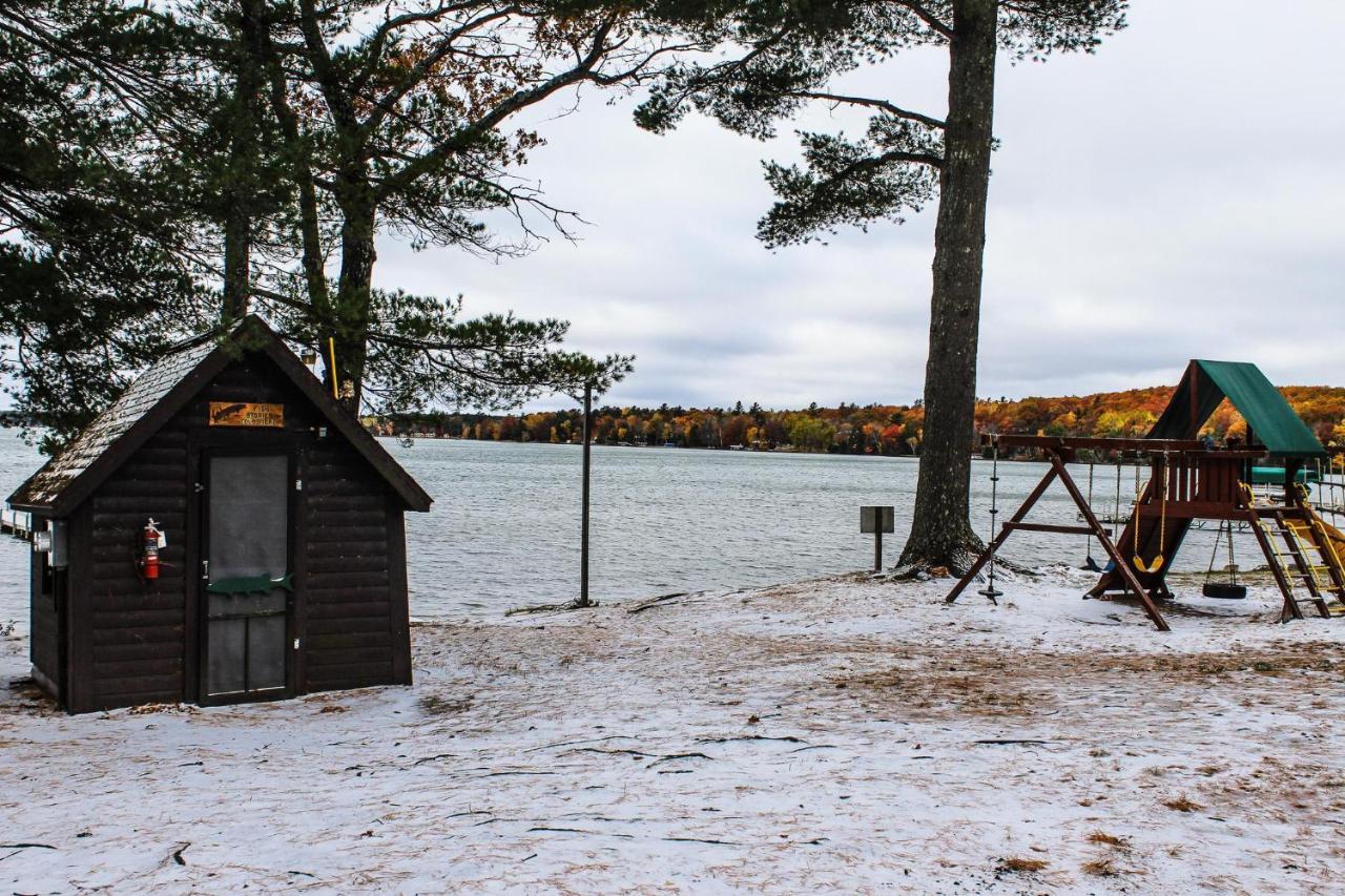 Вилла Deer Run Unit #2 Saint Germain Экстерьер фото